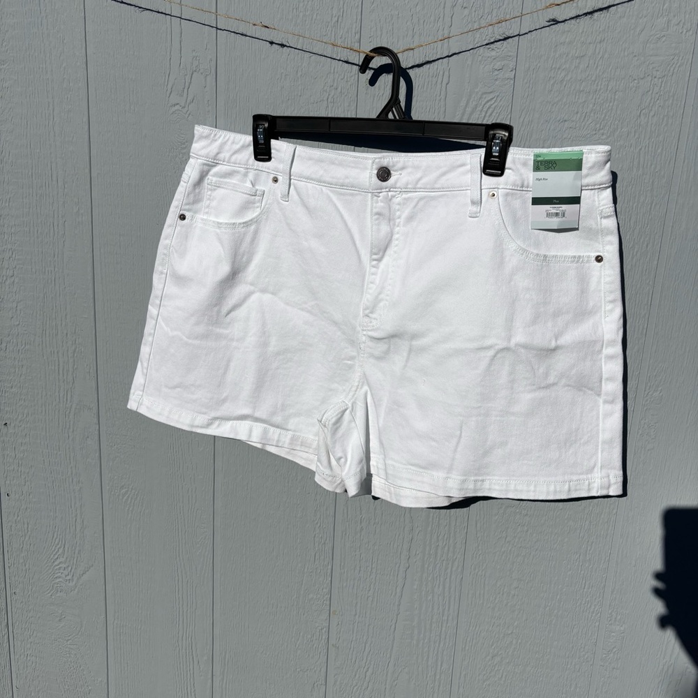 Terra & Sky High Rise White Denim Jean Shorts “Small Flaw”